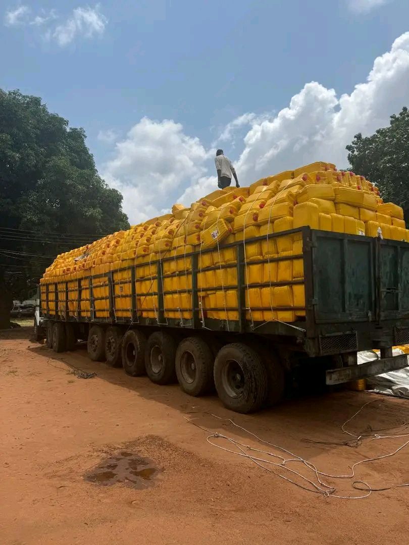 The Command reported the interception of 1,202 kegs of smuggled vegetable oil valued at ₦120.2 million 