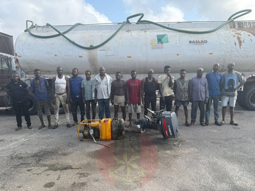 Army foils illegal bunkering in Lekki, arrests 14