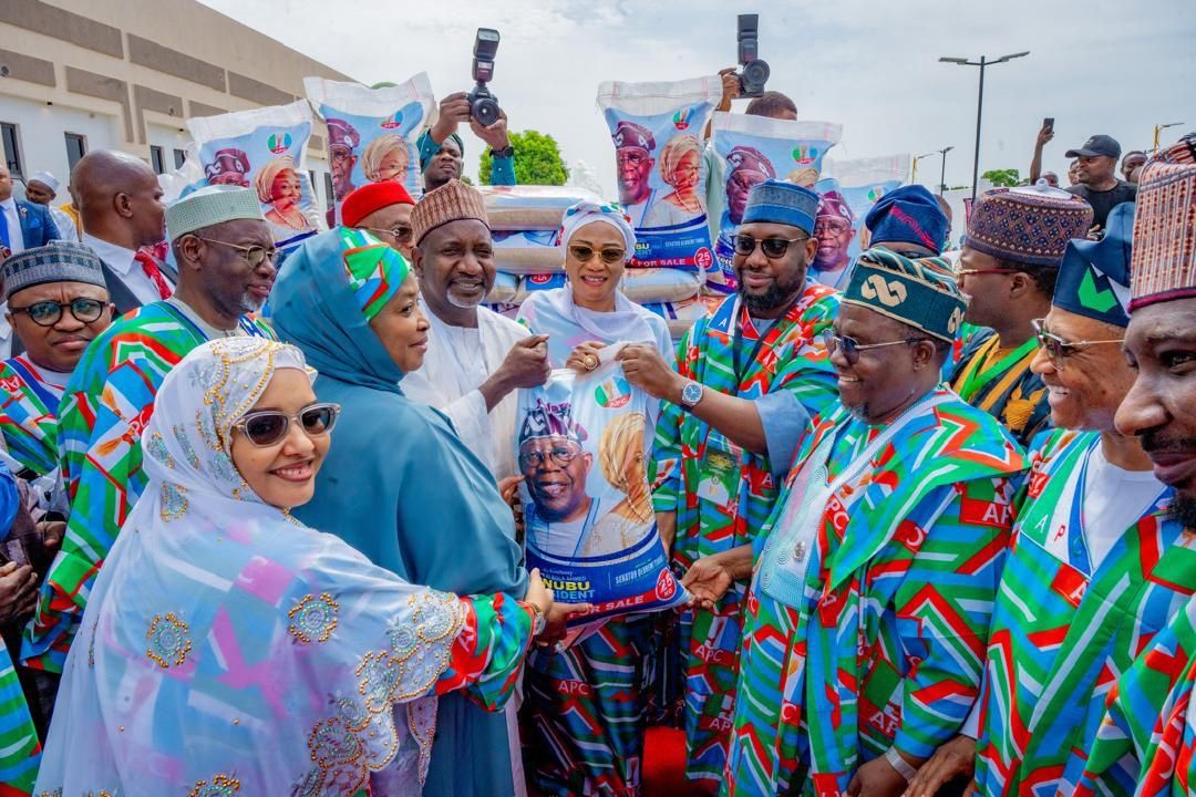 Oluremi Tinubu distributes N1.2bn, 100 rice trucks for Eid