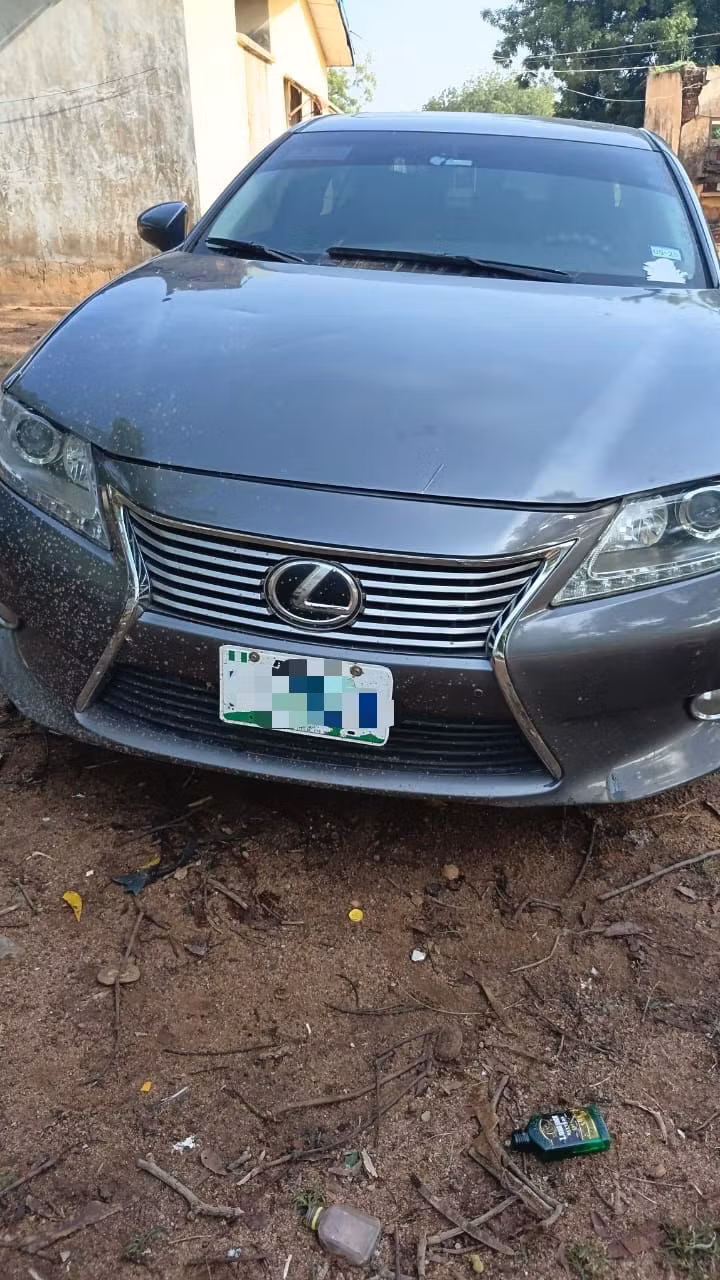 Oyo police arrest two suspected cultists, recover weapons, hard drugs