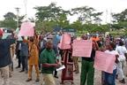 UNIOSUN VC leads protest, as newly recruited Army personnel molests Students