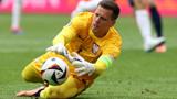 Transfer: Barcelona announces signing of former Arsenal goalkeeper Szczesny