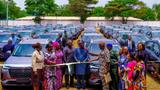 Sanwo-Olu presents brand new vehicles to Lagos Directors