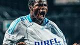 Fans celebrate Taye Taiwo at 41