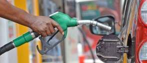 Nigerians demand fuel price cut after Strait of Hormuz reopens