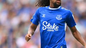 Super Eagles star, Alex Iwobi loses £500,000 in home raid