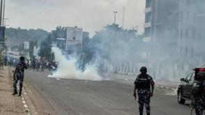 Police teargas hundreds of protesters in Abuja eagle square