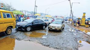Federal roads in a crisis