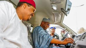 PCNGi presents CNG buses, wheelers to Kwara state