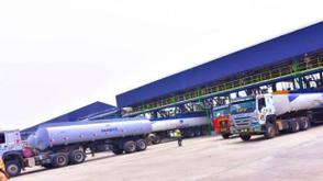 Yuletide: Dangote Refinery slashes petrol price to N899.50