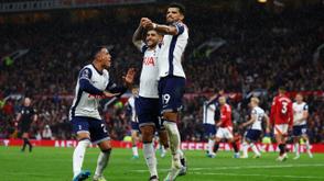 Tottenham Hotspur romp to 3-0 win over 10-man Manchester United
