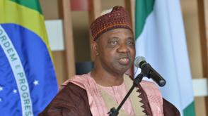 Fmr. Pres. Jonathan's VP, Sambo defects to APC