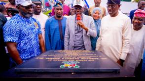 Sanwo-Olu inaugurates road projects in two LCDAs, urges landlords against rent hike