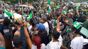 Democracy Day: Youth groups threaten showdown with anti-Tinubu protesters