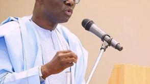 Sanwo-Olu assures APC candidates of support as Lagos LG poll campaign kicks off