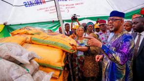 Abiodun flags off distribution of fertilisers, promises to combat food scarcity