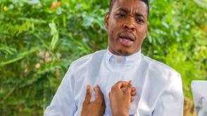 Woli Agba survives car fire