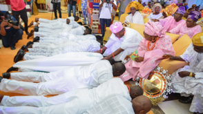Prostration: A culture, between respect and civilization