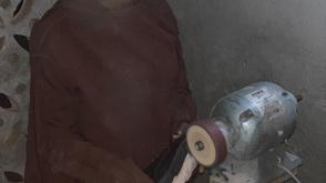 Meet Ibadan fastest growing female cobbler, Bami Oníbàtá