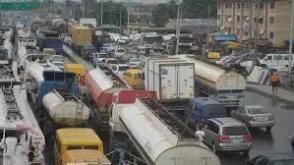 Truckers back NPA’s e-call-up system, berate critics of port access reform