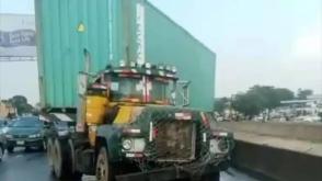 Truck driver crushes revenue collector to death along Lagos-Ibadan Expressway