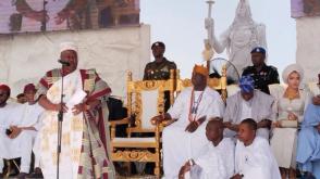 Ooni Installs Ghana’s President Mahama as Aare Atayeto Oodua