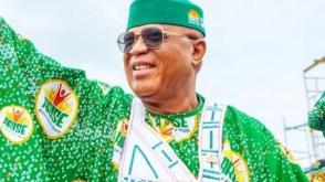 Gov.Eno approves release of N120bn to contractors, N1.5bn for gratuities