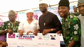 Agbado Oke-Odo Chairman rolls out ₦30m cash support, health outreach for residents