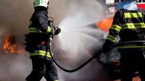 Firefighters save millions in tumfure quarters rescue