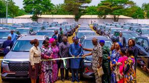 Sanwo-Olu presents brand new vehicles to Lagos Directors