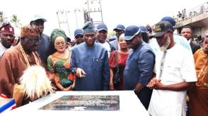 Sanwo-Olu inaugurates electrification projects in Badagry border communities