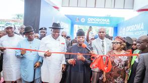 Former VP, Osinbajo inaugurates Agbura-Ox-bow Lake Road, Oporoma Referral Hospital