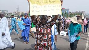 Retired Police Officers protest, block Presidential villa gate