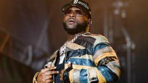 Fans celebrate Davido’s 15 years on stage