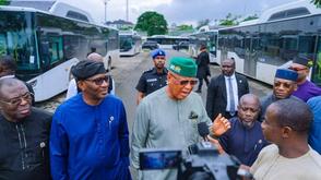 Gov.Eno receives first batch of CNG buses