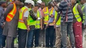 Umahi directs suspension of Ibadan-Ife-Ilesa Road reconstruction