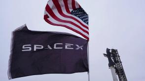 SpaceX makes historic Nasdaq debut