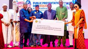 Sanwo-Olu pays N3.1bn compensation to land owners