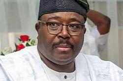 APC governorship candidate donates N25m to Oyo market fire victims