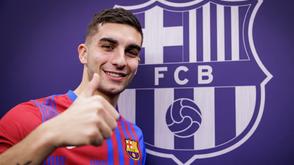 Torres mulls move to FC Barcelona