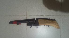 Police arrest three suspected armed robbers, recover locally made pistol in Oyo
