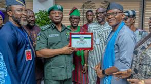 Be my eyes, I-G tells old school mates