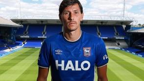Ipswich sign Lukić from Fulham