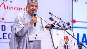 Pass knowledge to younger colleagues, information minister urges PR practitioners