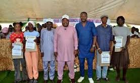 Artisans, traders applaud Yaba LCDA chairman over N250m empowerment