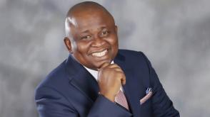 Senator Adeola promises to develop Ogun-Lagos border towns, mulls 30 year development plan