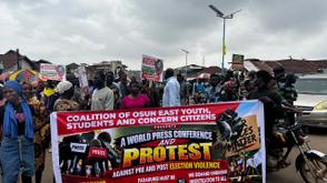 Group protests in Ilesa, demand recall of Fadahunsi