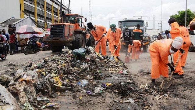 LAWMA embarks on cleaning of Lagos-Badagry axis