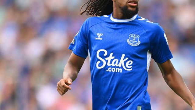 Super Eagles star, Alex Iwobi loses £500,000 in home raid