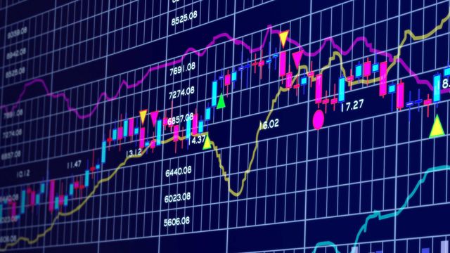 Nigerian equities market sheds N220bn as ASI slips below 141,500 points